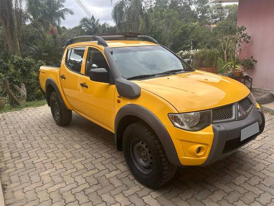 MITSUBISHI L200 SAVANA 3.2 4X4 16V TURBO INTERCOOLER DIESEL 4P MANUAL MITSUBISHI L200 SAVANA 3.2 4X4 16V TURBO INTERCOOLER DIESEL 4P MANUAL